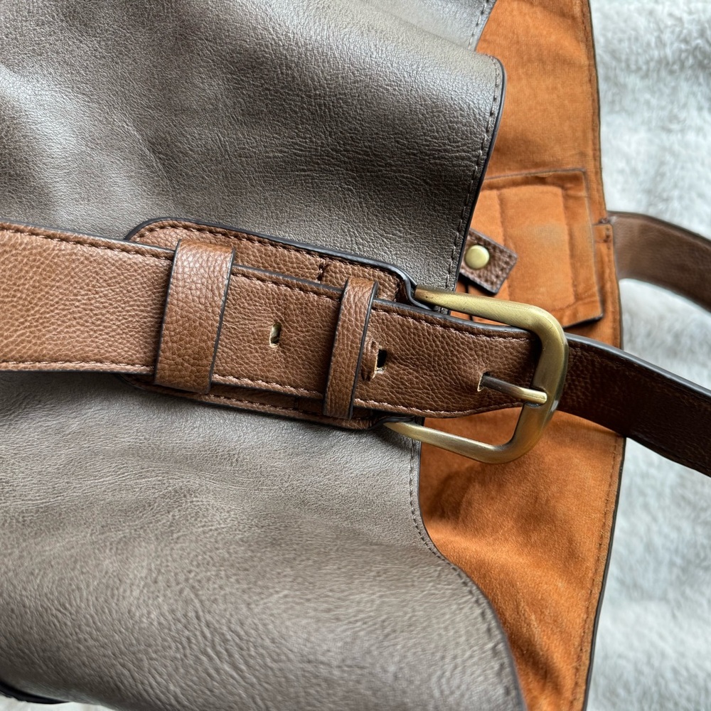 Pocketbook - Picture 7 of 9